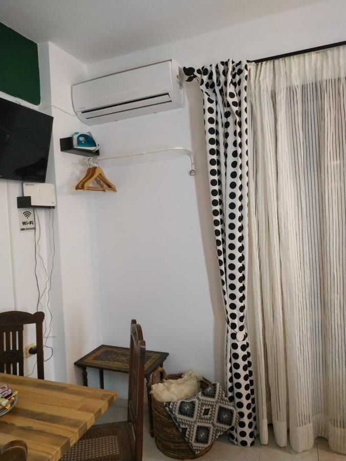 Apartment 21